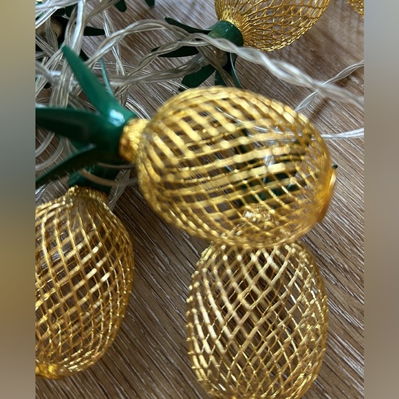 Set of 2 Pineapple String Lights - Picture 3 of 9